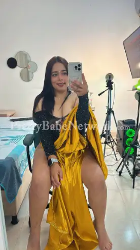 Elite Mature Housewife Escort Nisha Parvarti - Call Me For Tough as Nails Sex